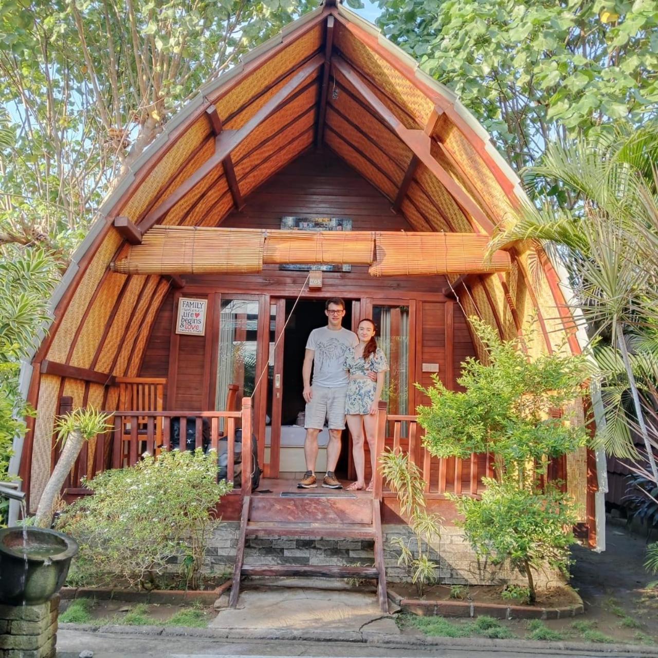 Maha Nusa Menjangan Banyuwedang Exterior photo
